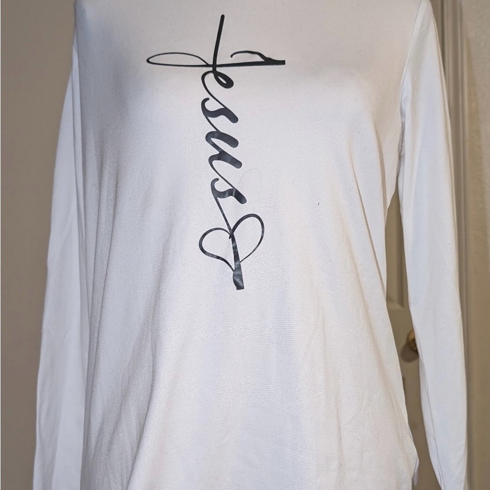 SHEIN White Long Sleeve Top with Script Design